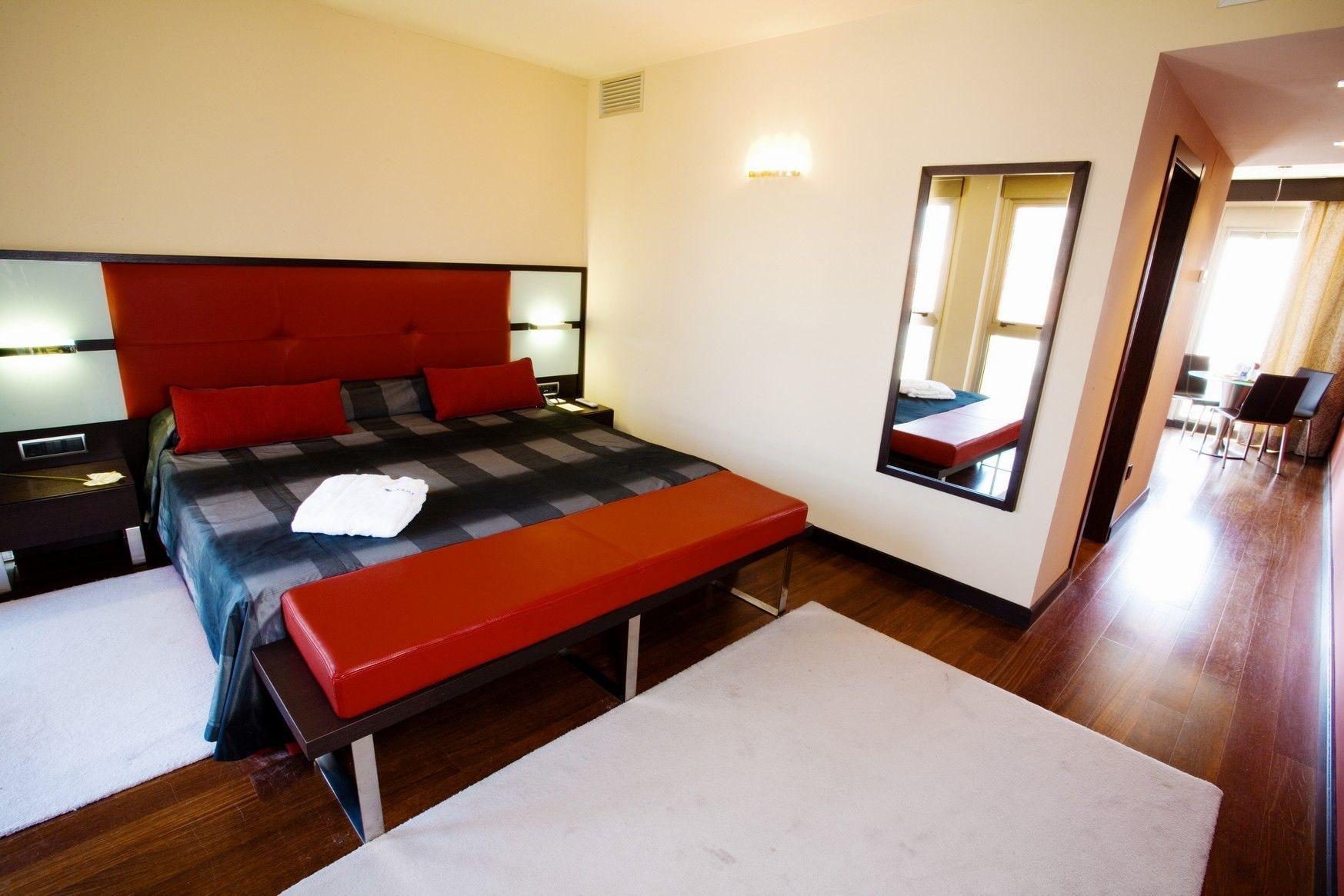 Royal Nayef Hotel Portonovo Buitenkant foto