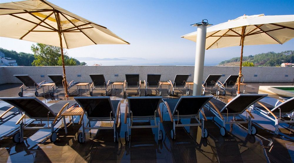 Royal Nayef Hotel Portonovo Buitenkant foto